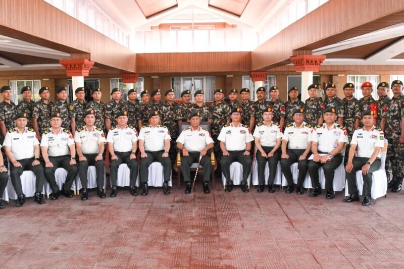 नेपाली सेनामा सहायक सेनानी पदमा बढुवा, २९ जनालाई दर्ज्यानी चिन्ह प्रदान